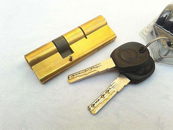 白山汽車開鎖(開車鎖配汽車鑰匙)